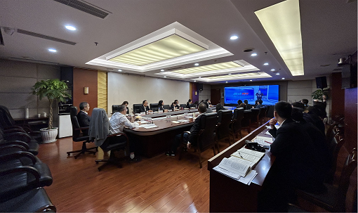 中路能源公司黨支部召開廉政教育報(bào)告會(huì).png